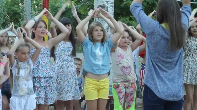 Массовка "Я - Банан!" смотреть онлайн