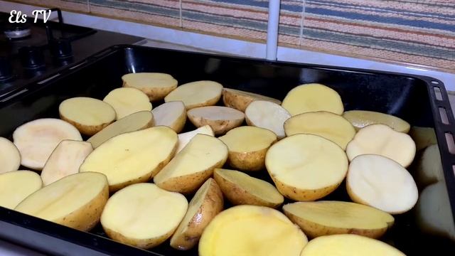 Есть дома картофель? Этот рецепт вкуснее картофельных чипсов, он супер простой, дешевый и вкусный смотреть онлайн