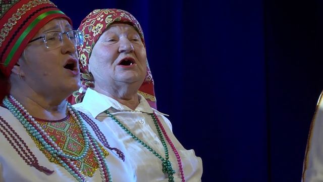 Ансамбль "Ялгат" и руководитель клуба "Играй, гармонь" Н. Астаев смотреть онлайн