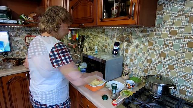 VLOG: Добилась своей цели.. Фо Бо на обед.. Мне стыдно( смотреть онлайн