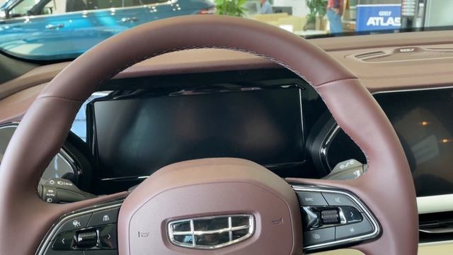 GEELY MONJARO. Дорого, но все равно покупают. смотреть онлайн