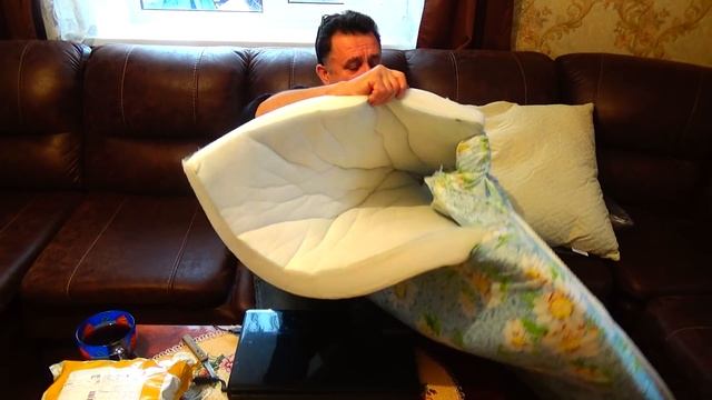 НЕПРОМОКАЕМАЯ ПОДУШКА для ПЧЕЛ :-))) смотреть онлайн