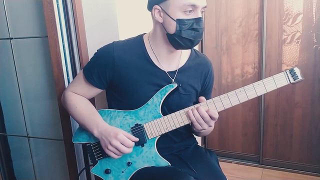 Mountain Headless guitar смотреть онлайн
