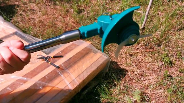 Аккумуляторный триммер для травы. смотреть онлайн