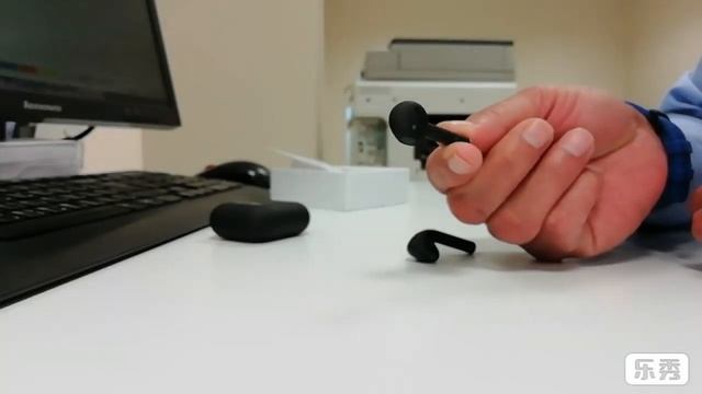 I12 Tws Black Version смотреть онлайн