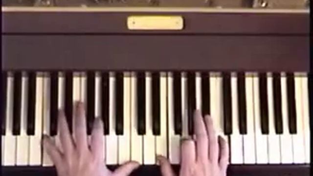 Elton John - How to Play Tiny Dancer, Part 1 смотреть онлайн