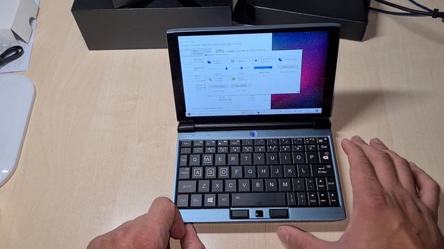 7 Zoll Ultrabook One-GX1 Intel Core i5 10210Y 16GB RAM 512GB NVMe SSD Wi-Fi 6 4G LTE BT 5.0 unboxin смотреть онлайн