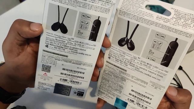 Sony Wi C200 vs C310 comparison. Which is better bluetooth earphone? Which to buy ?? HINDI India смотреть онлайн