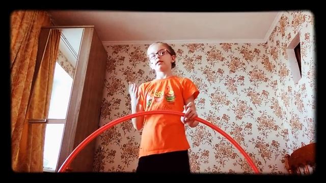 Как научиться крутить обруч? смотреть онлайн