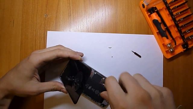 Как снять экран iPhone 6 (как разобрать iPhone 6) смотреть онлайн
