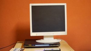 Connecting a HDMI DVD player to a VGA monitor