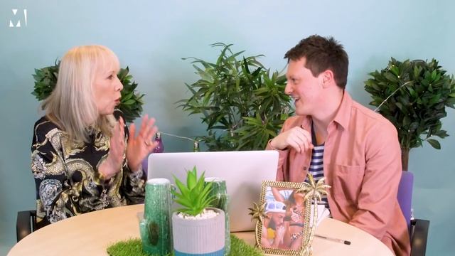 We got a body language expert to react to Love Island season 6 episode 5 | Metro.co.uk смотреть онлайн