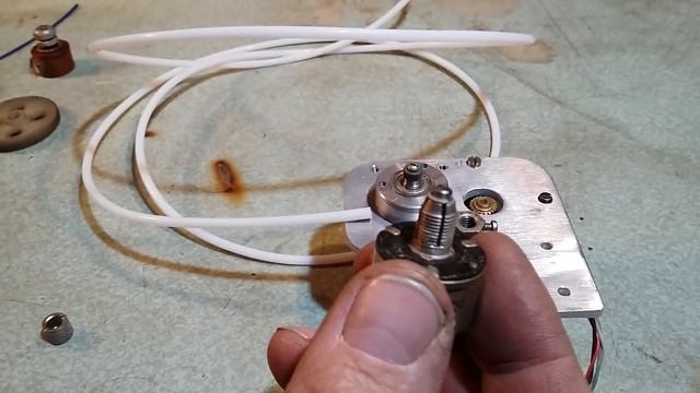 Делаем 3D принтер. Экструдер.