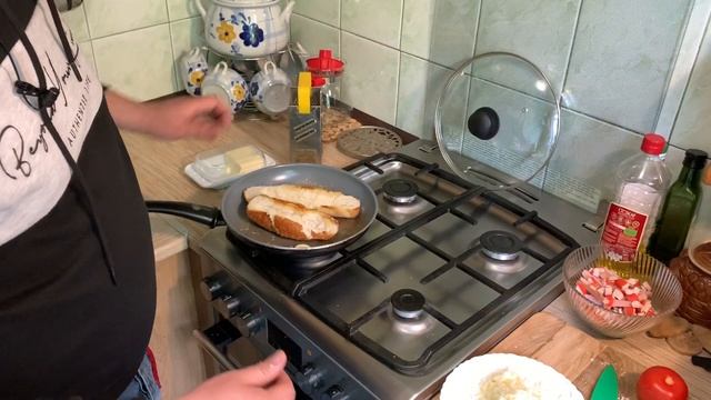 Пицца из батона. Перекус за 5 минут, или вкусный завтрак. смотреть онлайн