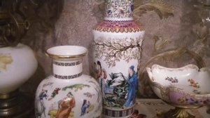 Куклы, лампа,вазы и хорошее настроение у Маринессы.