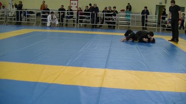 Шишаев - Гециу (Первенство УНИКА по боевому дзю-дзютцу: борьба. 19.10.2013) смотреть онлайн