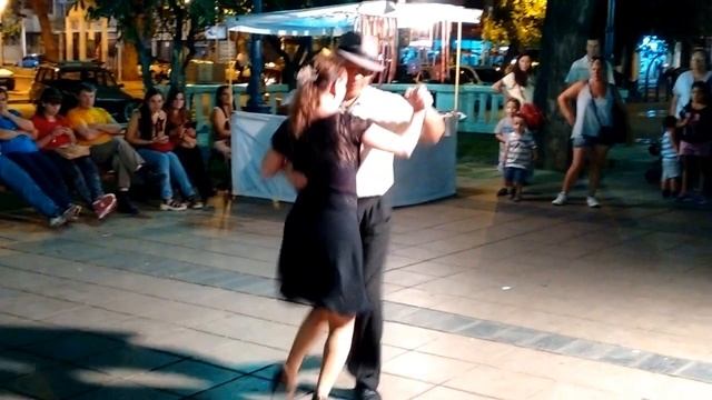 VIVI Y JUAN - CORNISAS DEL CORAZON - MILONGA смотреть онлайн