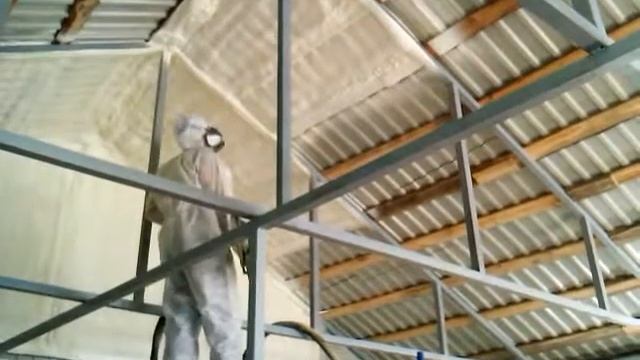 Утепление пенополиуретаном ППУ металлического ангара смотреть онлайн