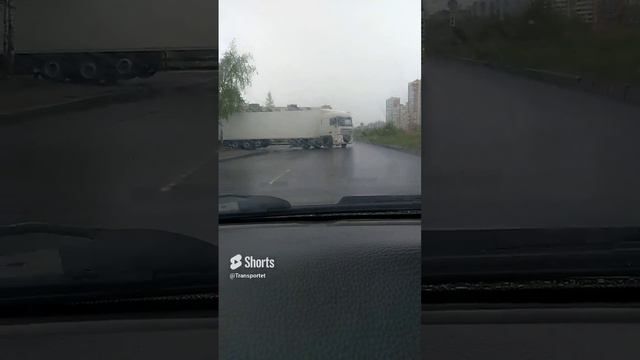 Фура Daf XF #Shorts #daf #фуры #дальнобойщик #дальнобойщики смотреть онлайн