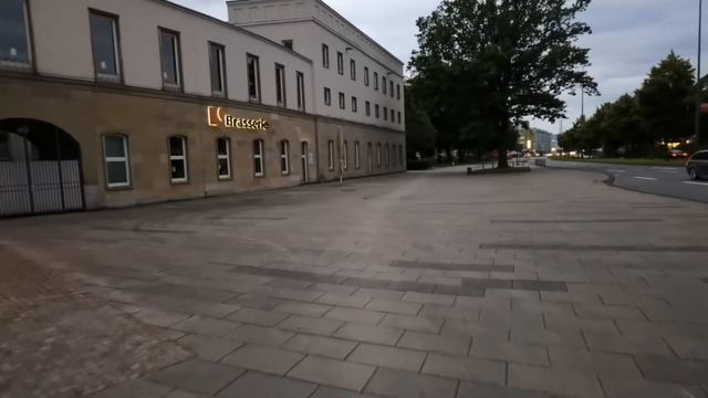 Дом Фридриха Энгельса в Вупперталь и демонстрация тех кто хочет вернуть социализм смотреть онлайн