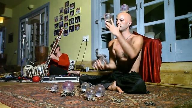 Криштиан (Kristian Jyoti Vare) и его магия. смотреть онлайн