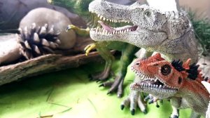 ЛЕГО ДИНОЗАВРЫ ПРОТИВ ХИЩНИКОВ! Тухлое мясо и Борьба динозавров! Тираннозавр, карнотавр, спинозавр