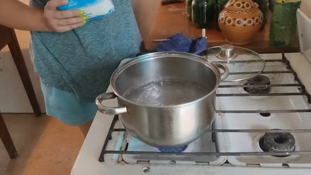 Хозяйские будни: РЕЦЕПТ САМЫХ ВКУСНЫХ ОГУРЦОВ смотреть онлайн