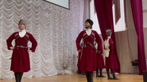 В стенах СКГА карачаево-балкарский народный танец «Абезек»