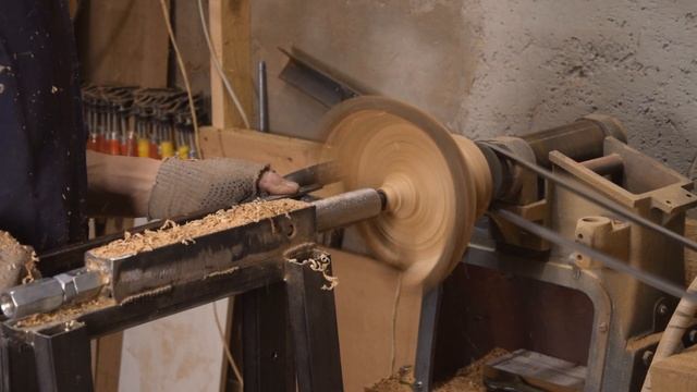 Домашняя мастерская. Овальная чаша из Дуба с живым краем. смотреть онлайн