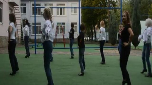 Школа "ЭйдоС". Осенняя ярмарка 2017. Танец учителей смотреть онлайн