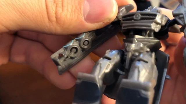 Transformers Cyberverse DOTM Soundwave Review (обзор на русском) смотреть онлайн