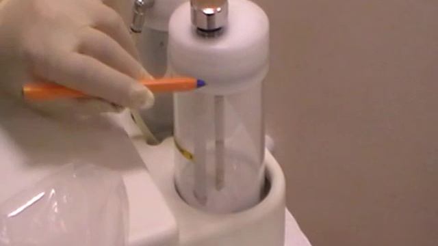 Микродермабразия (2): перед началом работы, заполнение резервуара