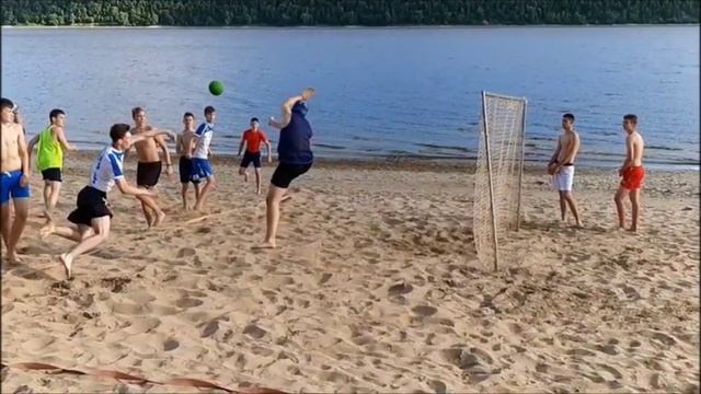 Гандболисты на "Плёсе" смотреть онлайн