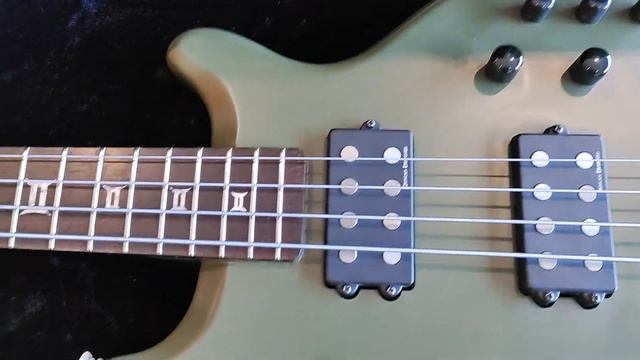 (SOLD) 2002 ESP Ltd MD-500 Marcelo Dias Signature 4-String Bass Green смотреть онлайн