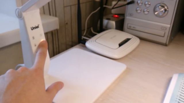 Обзор настольной лампы Uniel TLD-508 White смотреть онлайн