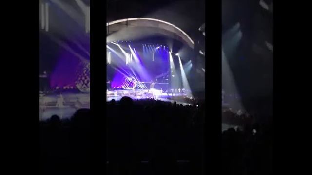 Britney Spears - Work Bitch Live at Planet Hollywood Las Vegas 8/15/2014 смотреть онлайн