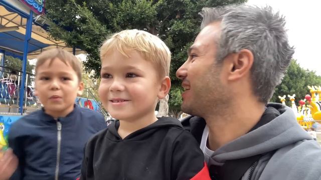 😍МНОГОДЕТНЫЙ ПАПАША В ДЕЛЕ! РАЗВЛЕКАЕМ ДЕТЕЙ! смотреть онлайн