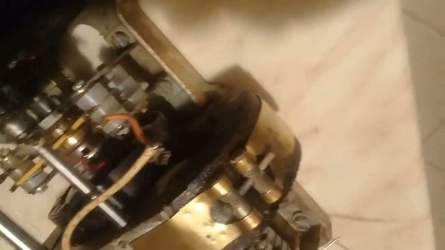 Генератор ручной (мускульный))). смотреть онлайн