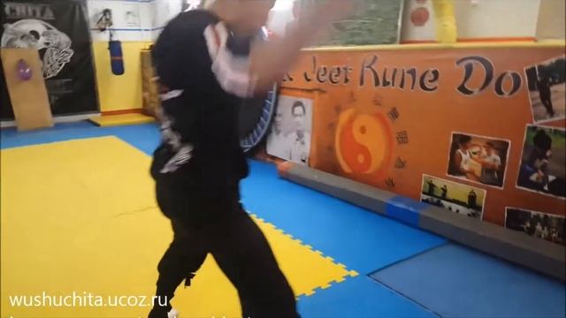 Школа уУШУ "Путь Дракона" г.Чита Скиф-С Бросок иглы с расстояния 10 метров! смотреть онлайн