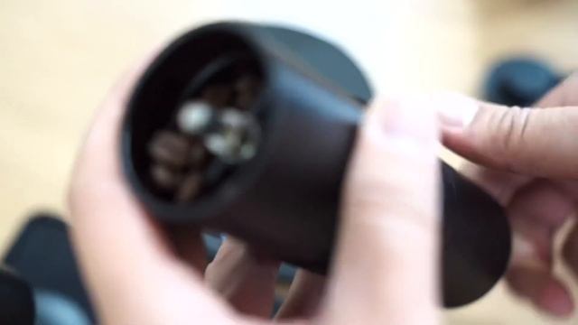 NORMCORE MANUAL COFFEE GRINDER V2 x FLAIR58 | 38 mm Contemporary Burr смотреть онлайн