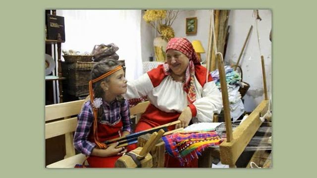 Виртуальная экскурсия по фотовыставке «Один день из жизни ткачихи» смотреть онлайн