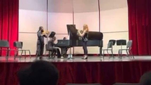 Movement III of Trio for Horn, Violin, and Piano by Eric Ewazen смотреть онлайн