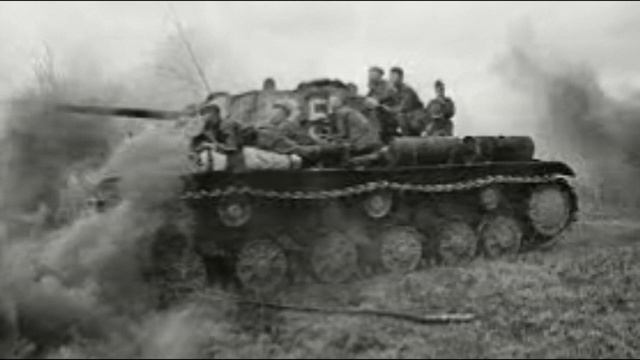 На поле танки грохотали. Народная песня. Исп.: Т.Рехельс смотреть онлайн