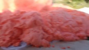 «Слоновья зубная паста» слишком опасно, чтобы повторять это дома