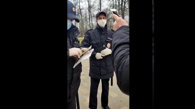 Как правильно разговаривать с сотрудниками полиции если вас остановили за нарушение самоизоляции. смотреть онлайн