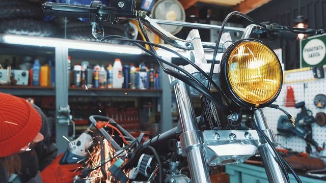 $500 Pitbike to Cafe Racer Build Timelapse смотреть онлайн