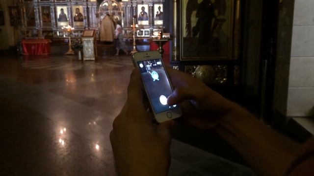 ЛОВИМ ПОКЕМОНОВ В ЦЕРКВИ POKEMON GO ПРАНК[Перезалив] смотреть онлайн