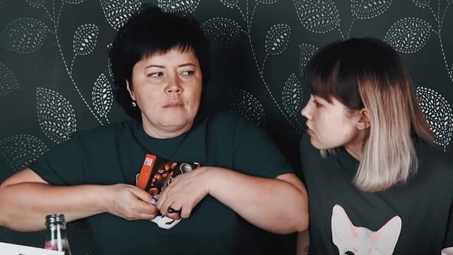 ПРОБУЕМ 10 КГ СЛАДОСТЕЙ ИЗ ЕВРОПЫ И США С МАМОЙ смотреть онлайн