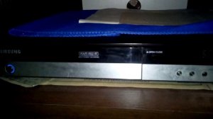 Пишущий двд плеер Самсунг.