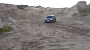 Тойота Хайлюкс на бездорожье